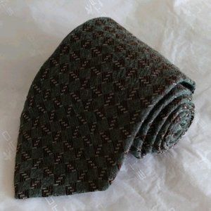 Signature Textured Italian Silk Tie